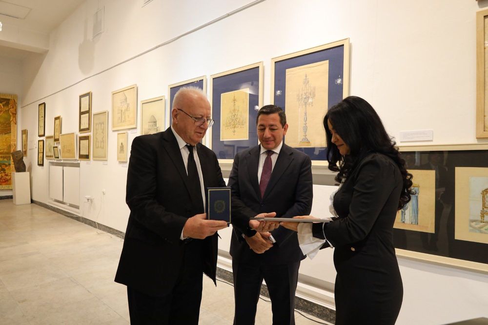 «Նմուշներ Հայաստանի ճարտարապետության գանձարանից»