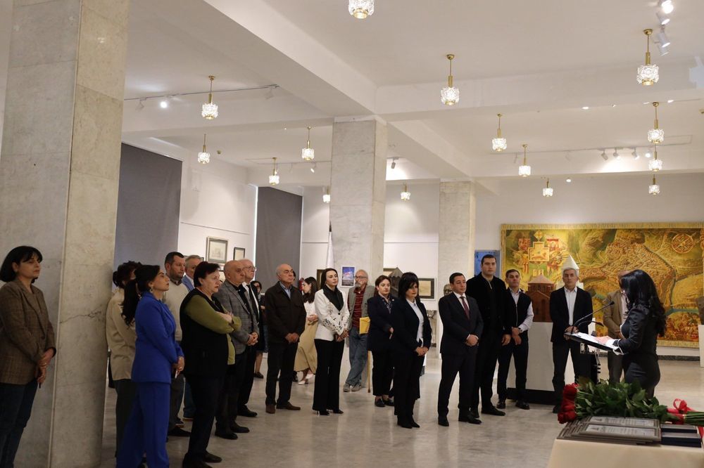 «Նմուշներ Հայաստանի ճարտարապետության գանձարանից»