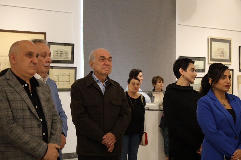 «Նմուշներ Հայաստանի ճարտարապետության գանձարանից»