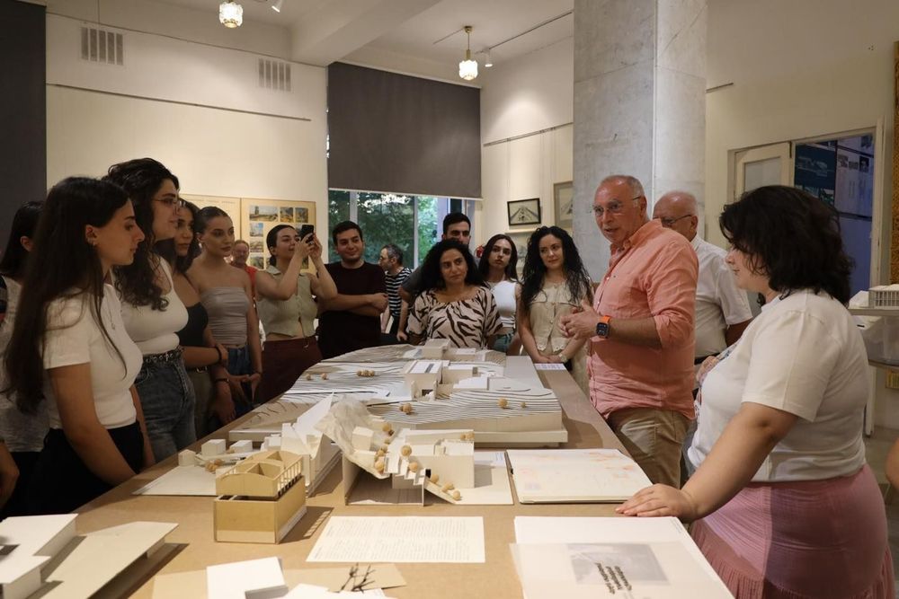 Պանելային քննարկում