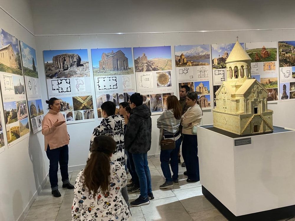 Երևանի այգիները